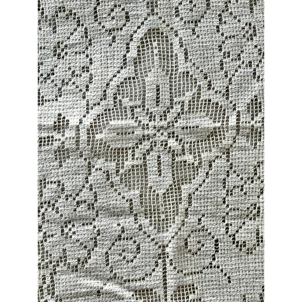 Lace Table Runner 39.5x14.5 Floral & Geometric Pattern Creamy Beige VTG Wedding